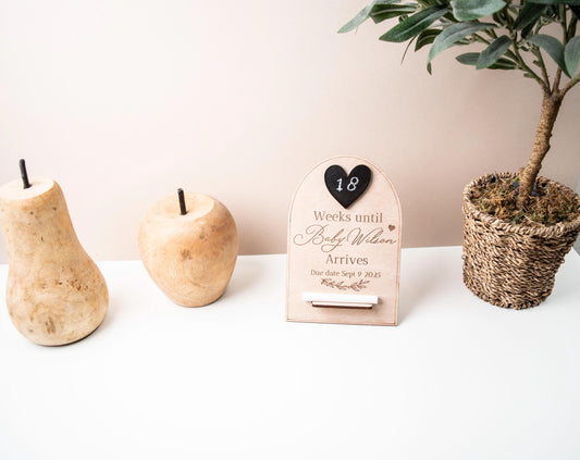 Baby countdown wooden & chalk ornament - Days until baby arrives