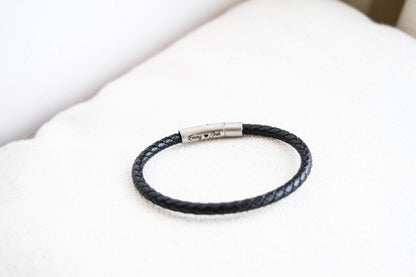 Personalized Leather Bracelet for Men - Matte silver